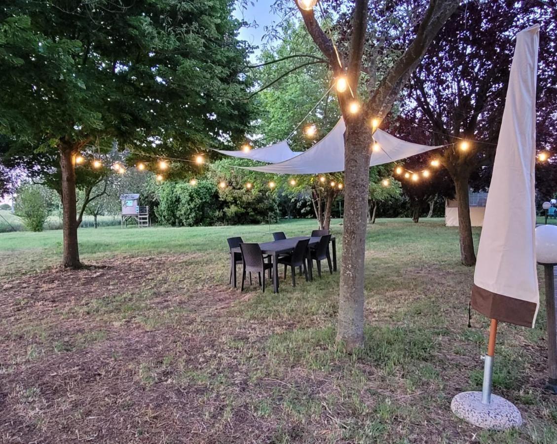 Chez Barnie Favoloso Appartamento Privato In Villa A 800Mt Ingresso Fiera Rimini Eksteriør bilde